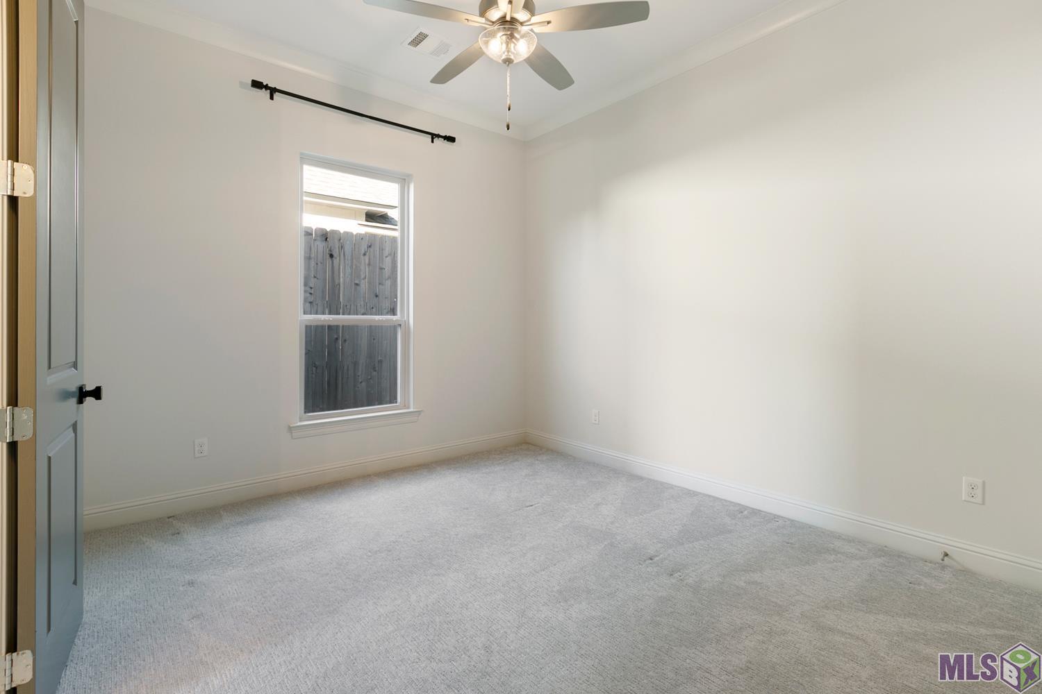 17330 Rabbit Rush Avenue Prairieville, LA 70769 - Photo 15 of 33 Guest Room 2 w/ adjoining bath