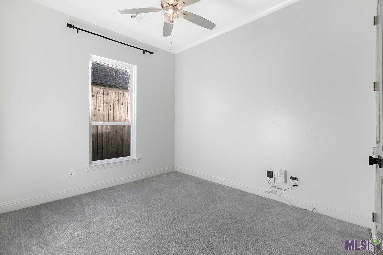 17330 Rabbit Rush Avenue Prairieville, LA 70769 - Photo 16 of 33 Guest Bedroom 3