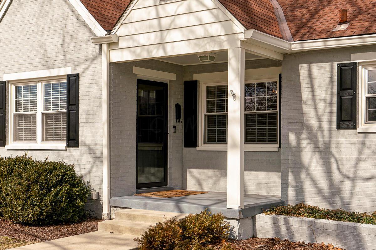 2048 Jervis Road Columbus, OH 43221 - Photo 27 of 34 Front Porch