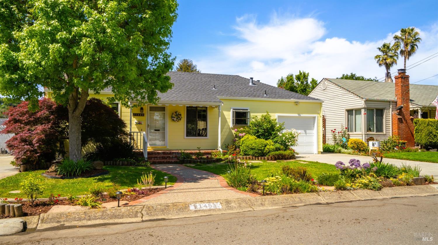 21451 Rizzo Avenue Castro Valley, CA 94546 - Photo 3 of 35