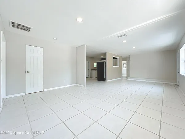 $1,749 | 1424 Pineda Street, Cocoa, FL 32922