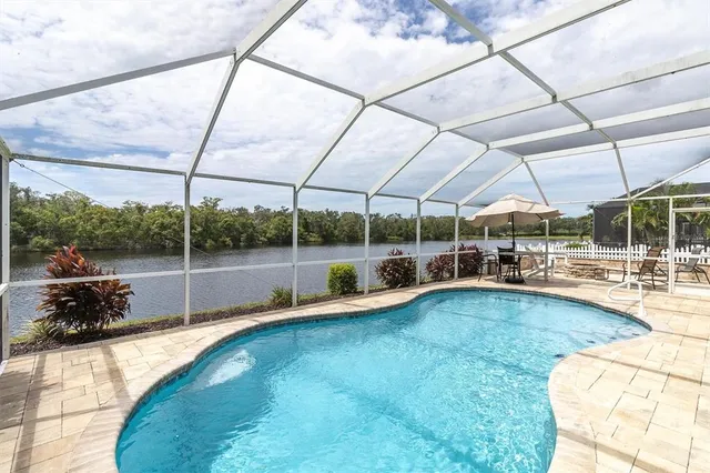 $589,900 | 2323 Tarragon Lane, Trinity, FL 34655