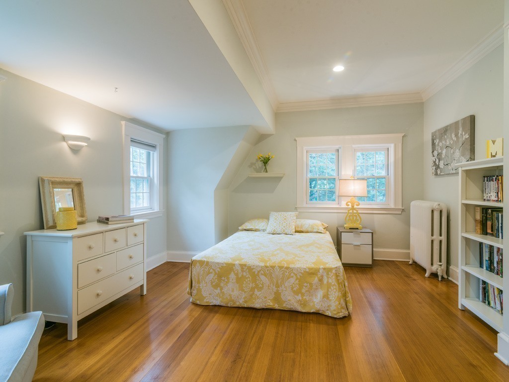 592 Chestnut Street Newton, MA 02468 - Photo 23 of 30 Gallery Image 23