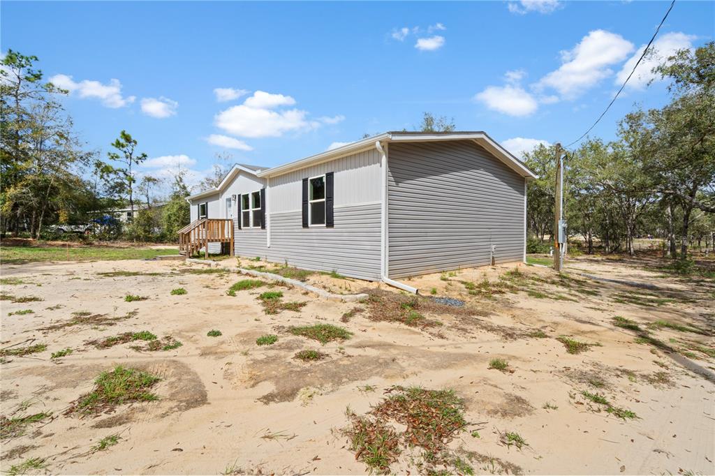 11431 Northeast 71st Street Bronson, FL 32621 - Photo 4 of 23