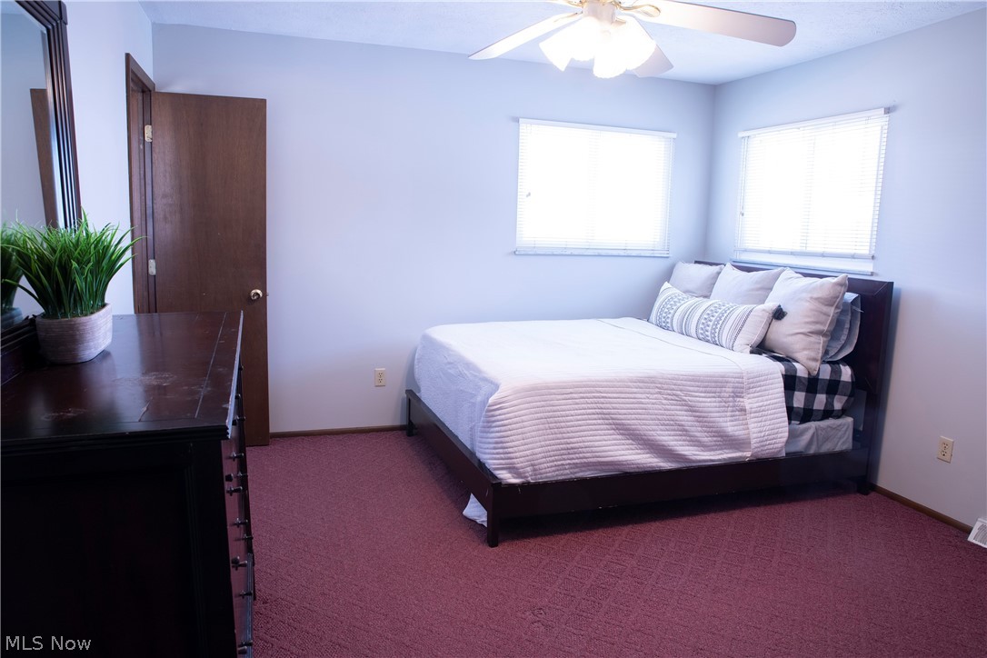 4297 Grannis Road Cleveland, OH 44126 - Photo 11 of 25 Gallery Image 11