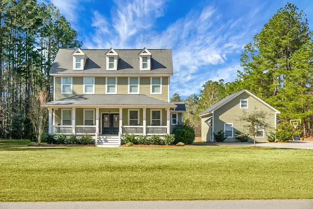 $915,000 | 1114 Plantation Overlook Drive, Moncks Corner, SC 29461