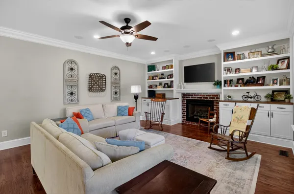 $915,000 | 1114 Plantation Overlook Drive, Moncks Corner, SC 29461