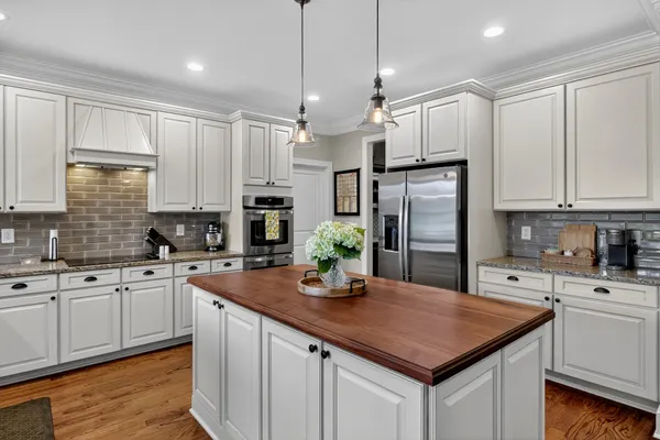 $915,000 | 1114 Plantation Overlook Drive, Moncks Corner, SC 29461