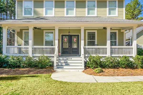 $915,000 | 1114 Plantation Overlook Drive, Moncks Corner, SC 29461