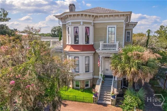 $1,800,000 | 123 West Gwinnett Street, Savannah, GA 31401