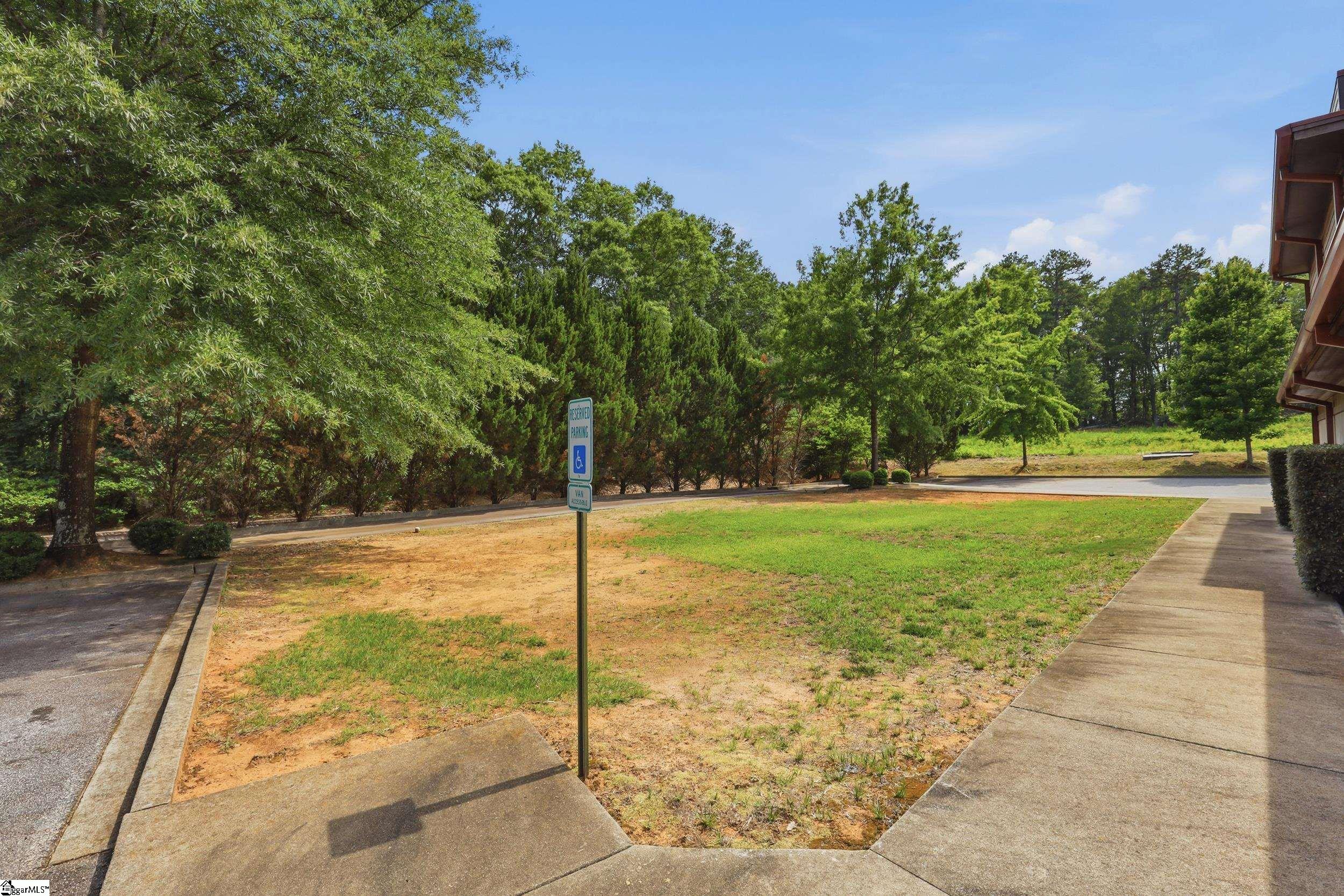142 Mall Connector Road Greenville, SC 29607 - Photo 9 of 27