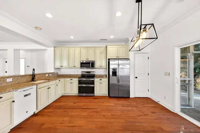 $329,999 | 139 Kimberton Avenue, Moncks Corner, SC 29461