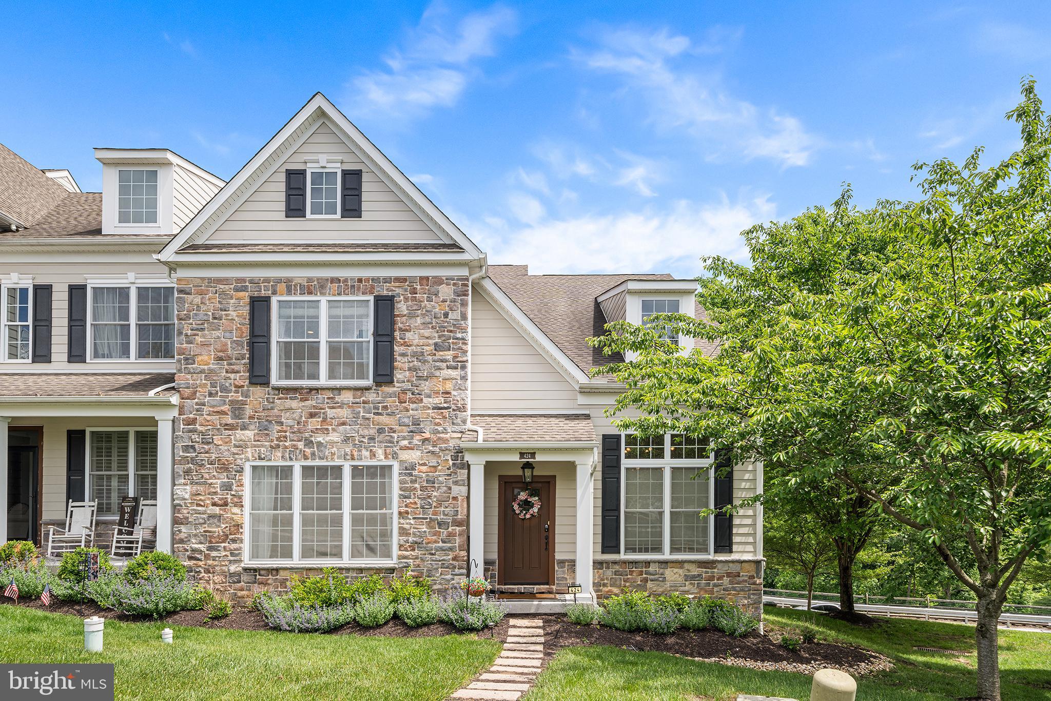 424 Ravenscliff Drive Springfield, PA 19064 - Photo 2 of 39