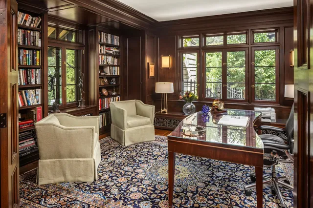 $3,895,000 | 4415 East Lake Harriet Parkway, Minneapolis, MN 55419