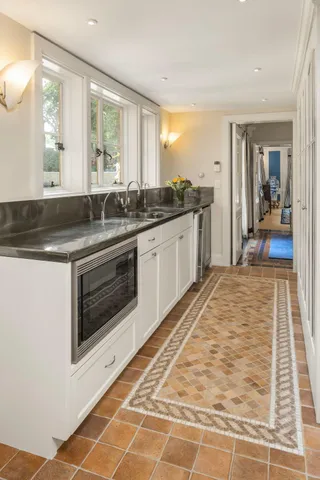 $3,895,000 | 4415 East Lake Harriet Parkway, Minneapolis, MN 55419