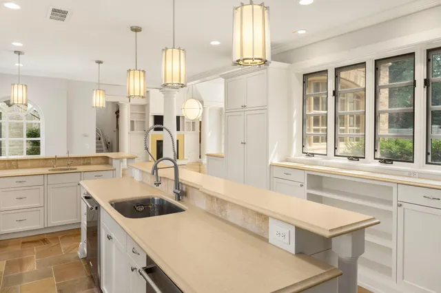 $3,895,000 | 4415 East Lake Harriet Parkway, Minneapolis, MN 55419