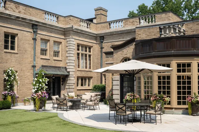 $3,895,000 | 4415 East Lake Harriet Parkway, Minneapolis, MN 55419