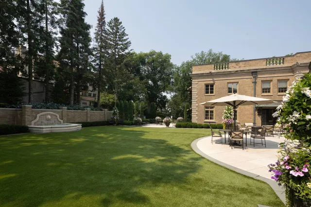 $3,895,000 | 4415 East Lake Harriet Parkway, Minneapolis, MN 55419