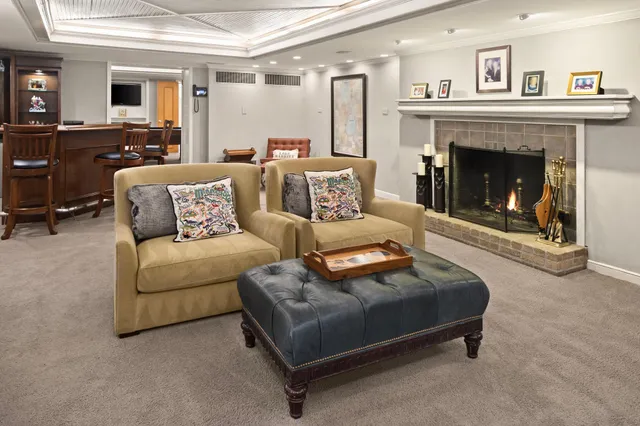 $3,895,000 | 4415 East Lake Harriet Parkway, Minneapolis, MN 55419