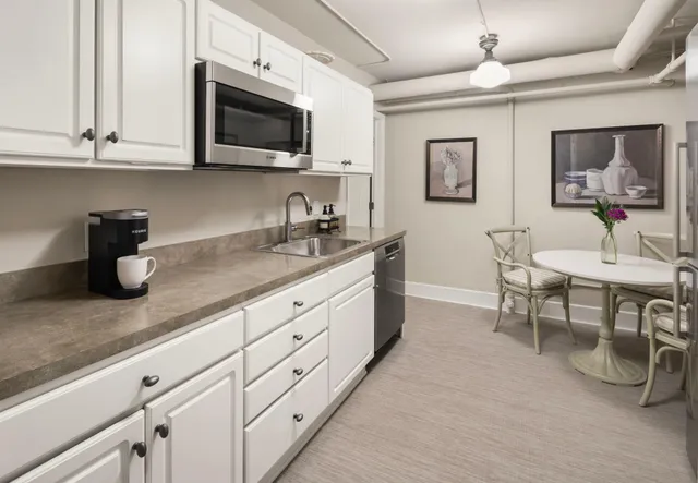 $3,895,000 | 4415 East Lake Harriet Parkway, Minneapolis, MN 55419