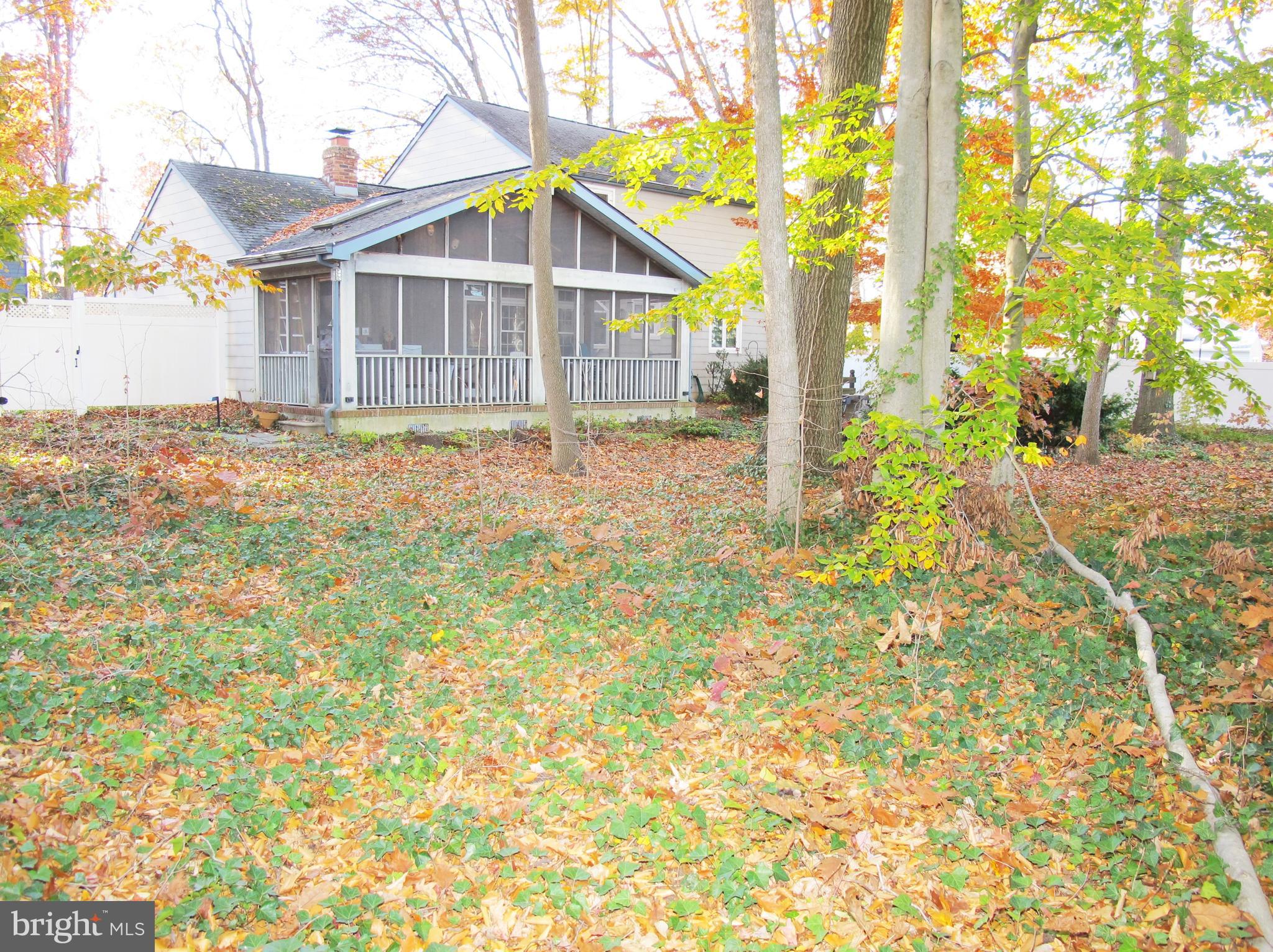 164 Oxford Road Delran, NJ 08075 - Photo 33 of 38 a view of a house with a yard