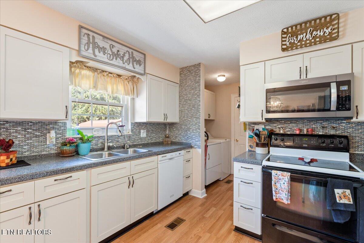 1328 Oak Ridge Highway Clinton, TN 37716 - Photo 11 of 25 6AD54BF6-1C19-4C5F-ABAD-C35DAE854881