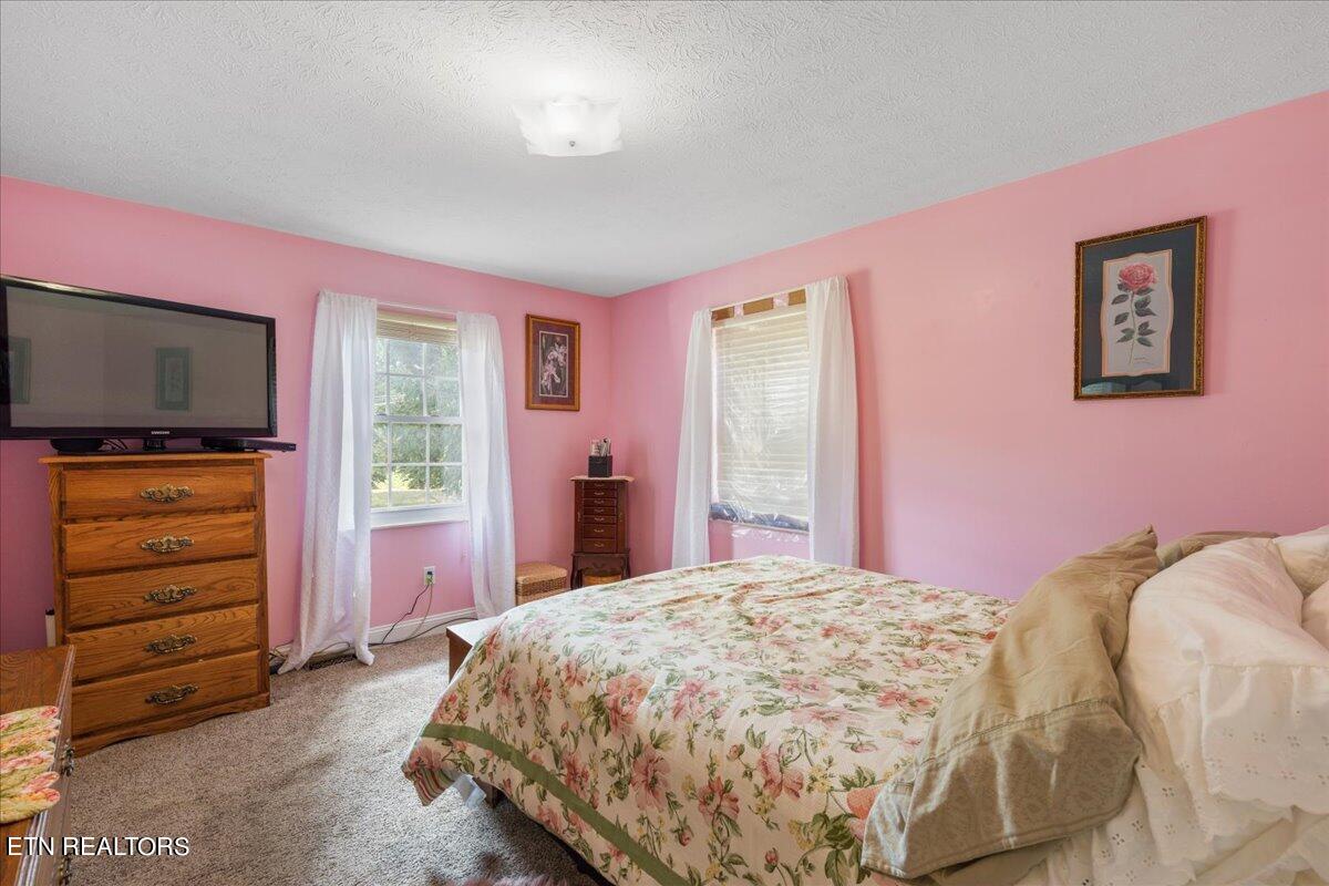 1328 Oak Ridge Highway Clinton, TN 37716 - Photo 16 of 25 2E4899D0-11C6-4B23-8C4F-AE5671BEAD56