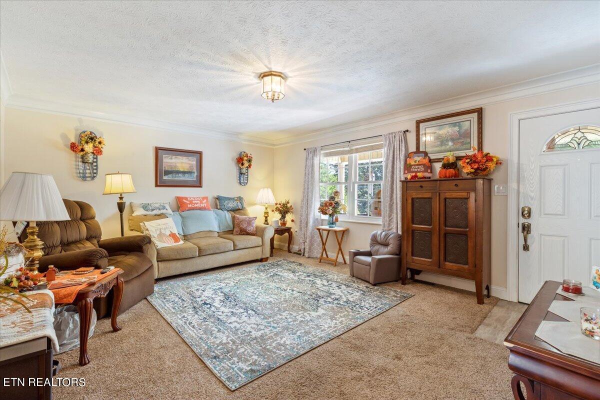 1328 Oak Ridge Highway Clinton, TN 37716 - Photo 8 of 25 42BDA1E1-156F-4D4C-B74C-669411493B36