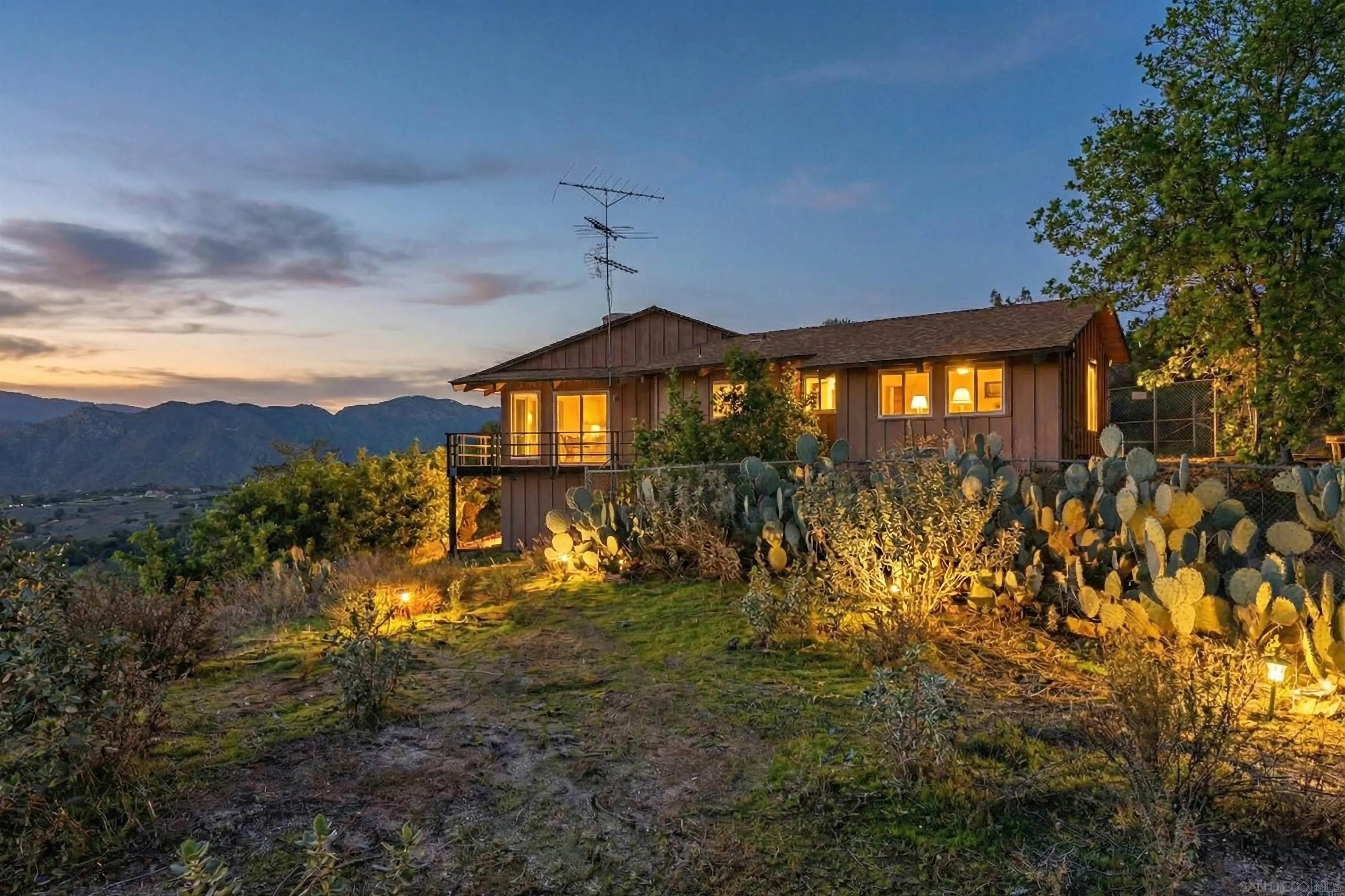 27608 Cobb Lane Valley Center, CA 92082 - Photo 30 of 34