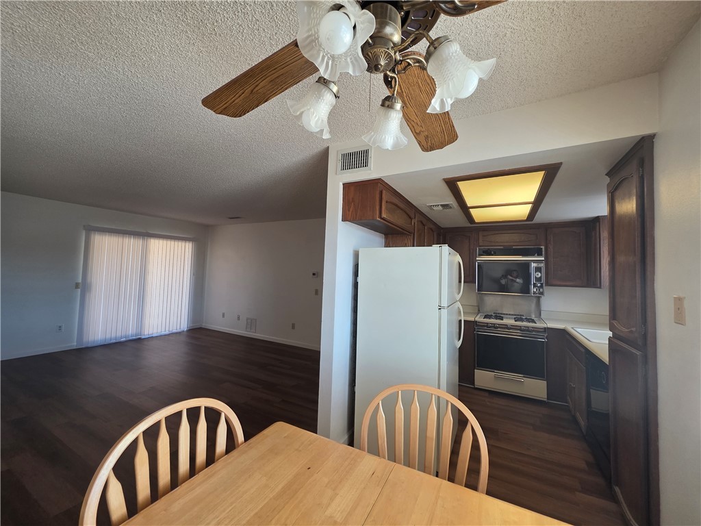 1190 Ramar Road, Unit 52 Bullhead City, AZ 86442 - Photo 6 of 12
