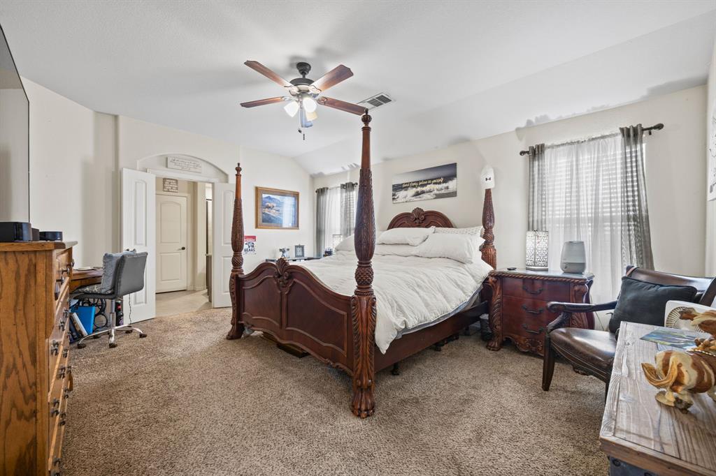 260 Marina Drive Azle, TX 76020 - Photo 13 of 32