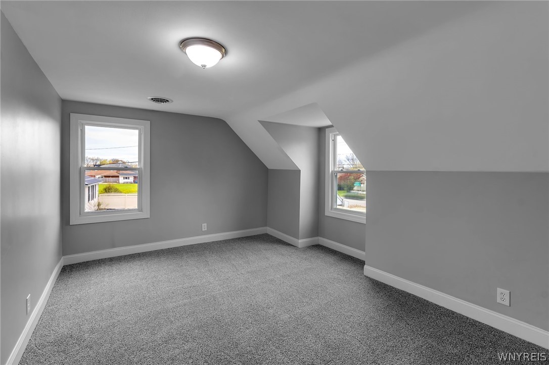 4695 Lake Shore Road Hamburg, NY 14075 - Photo 27 of 41