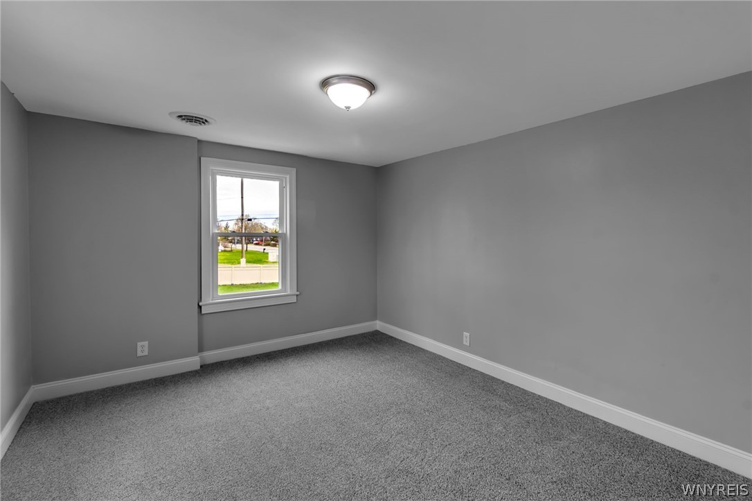 4695 Lake Shore Road Hamburg, NY 14075 - Photo 30 of 41