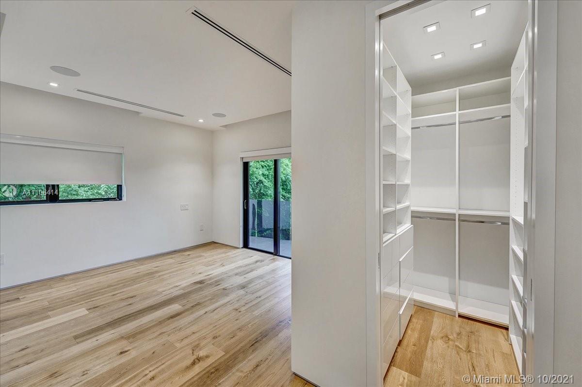 2125 North Bay Road Miami Beach, FL 33140 - Photo 51 of 71