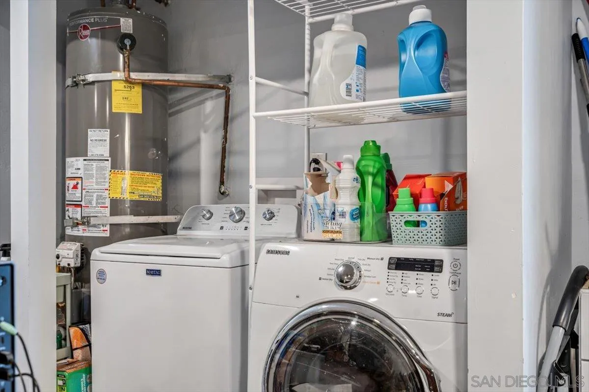 2019 Bridgeport Chula Vista, CA 91913 - Photo 20 of 32 a utility room with dryer and washer