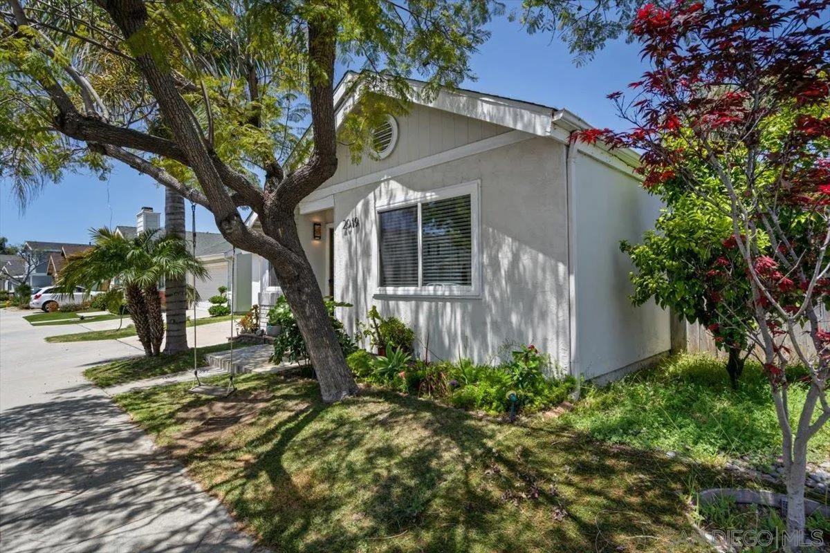 2019 Bridgeport Chula Vista, CA 91913 - Photo 32 of 32 a front view of a house with garden