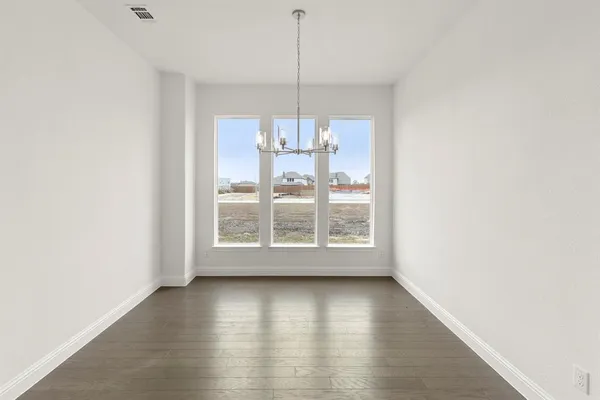 $559,999 | 403 Heritage Hill Drive, Forney, TX 75126