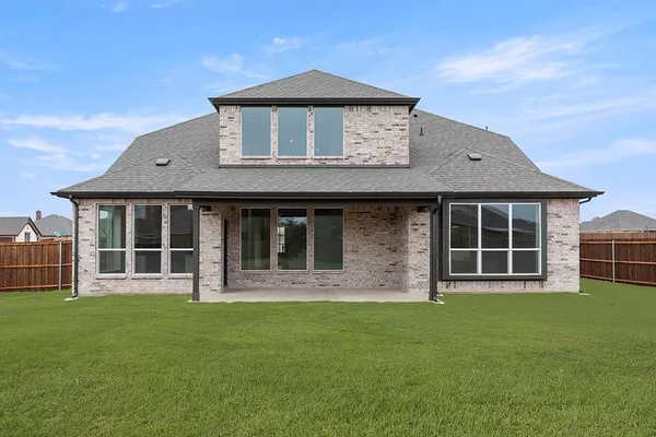 $559,999 | 403 Heritage Hill Drive, Forney, TX 75126