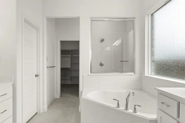 $559,999 | 403 Heritage Hill Drive, Forney, TX 75126