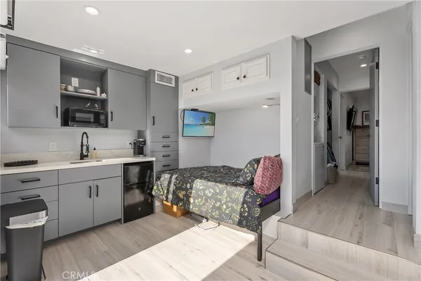 $5,450,000 | 31502 Mar Vista Avenue, Laguna Beach, CA 92651