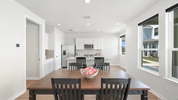 $2,195 | 2133 Hofstaat, New Braunfels, TX 78130