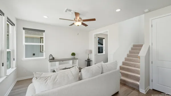 $2,195 | 2133 Hofstaat, New Braunfels, TX 78130