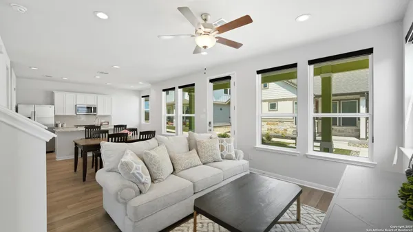 $2,195 | 2133 Hofstaat, New Braunfels, TX 78130