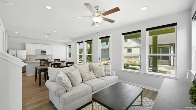 $2,500 | 2133 Hofstaat, New Braunfels, TX 78130