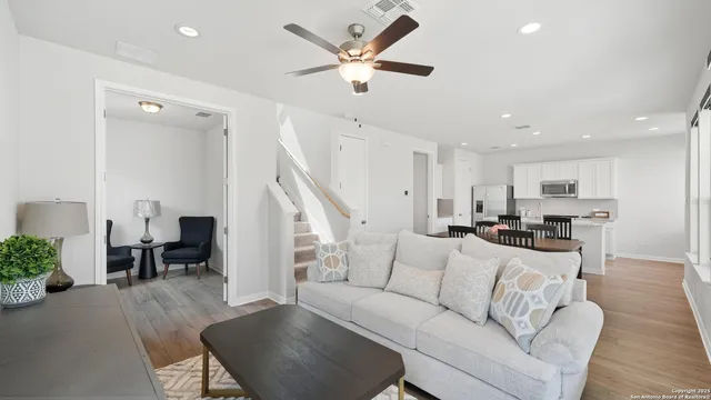 $2,500 | 2133 Hofstaat, New Braunfels, TX 78130