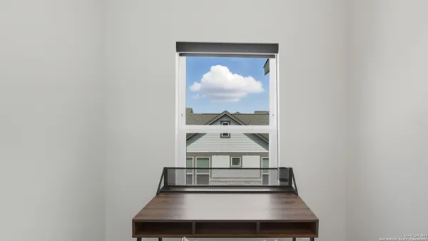 $2,195 | 2133 Hofstaat, New Braunfels, TX 78130