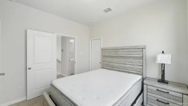 $2,195 | 2133 Hofstaat, New Braunfels, TX 78130