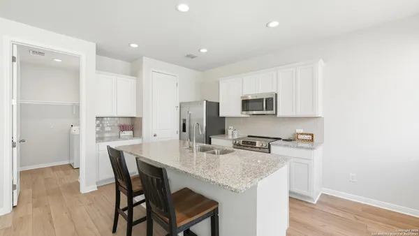 $2,195 | 2133 Hofstaat, New Braunfels, TX 78130