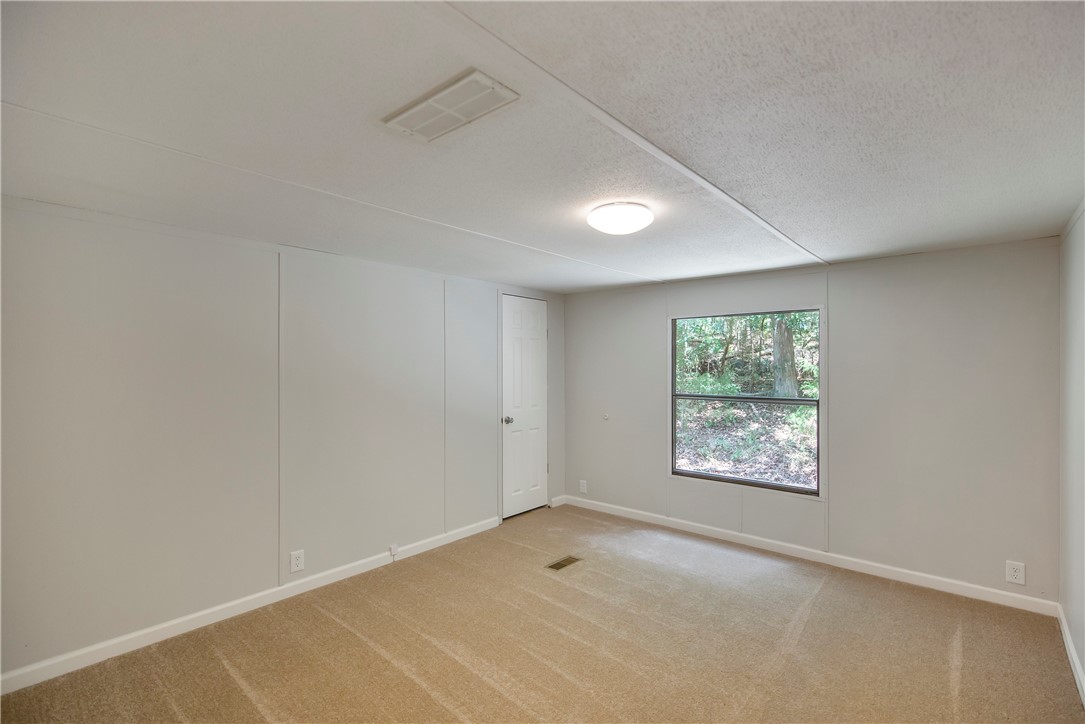 102 Cantrell Road Pendleton, SC 29670 - Photo 15 of 38