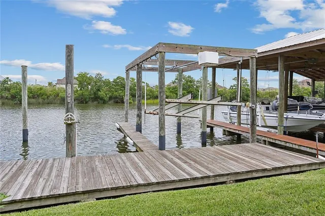 $289,900 | 266 Lakeview Drive, Unit B, Slidell, LA 70458